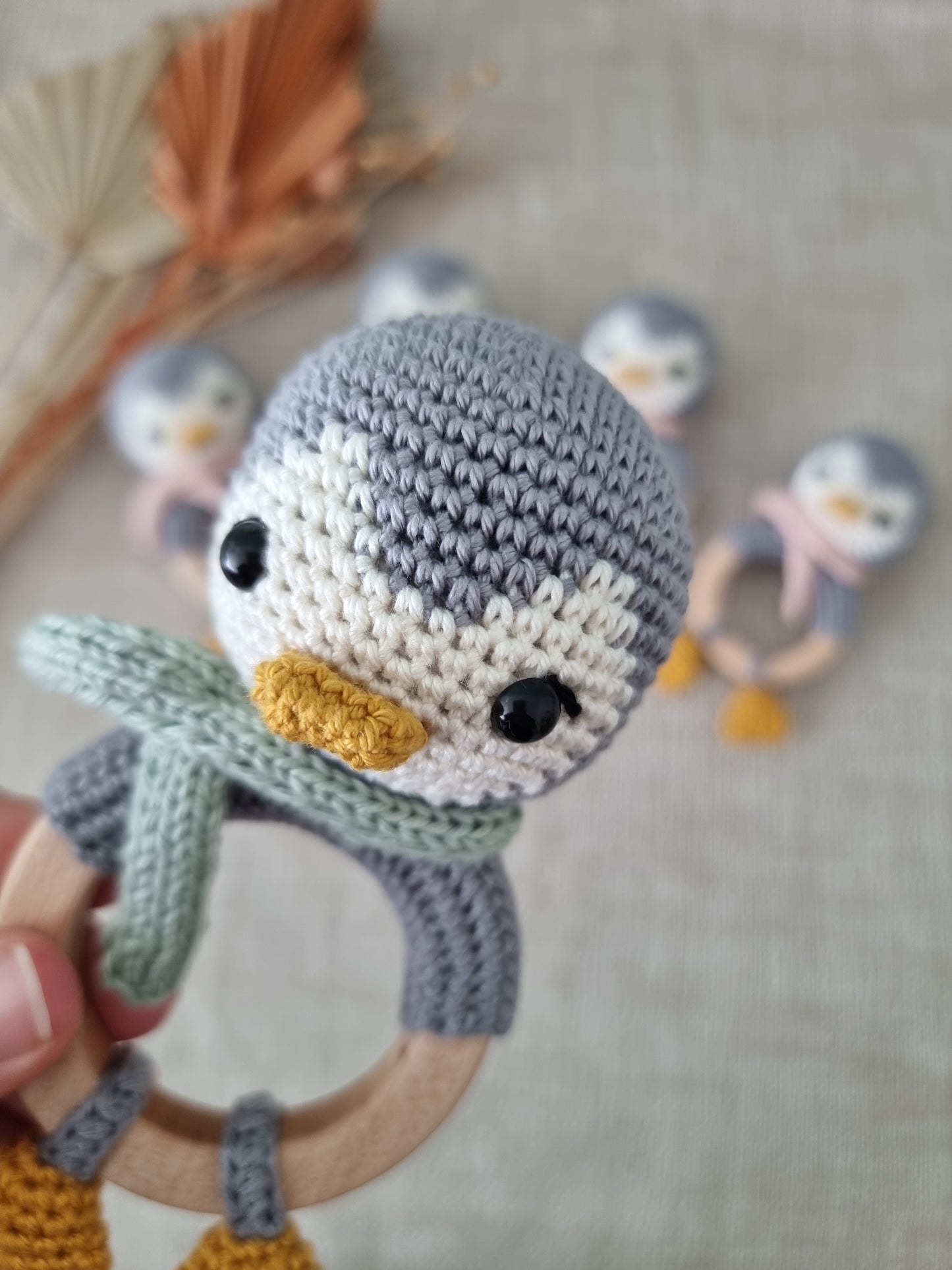 AMIGURUMI BABYRASSEL PINGUIN