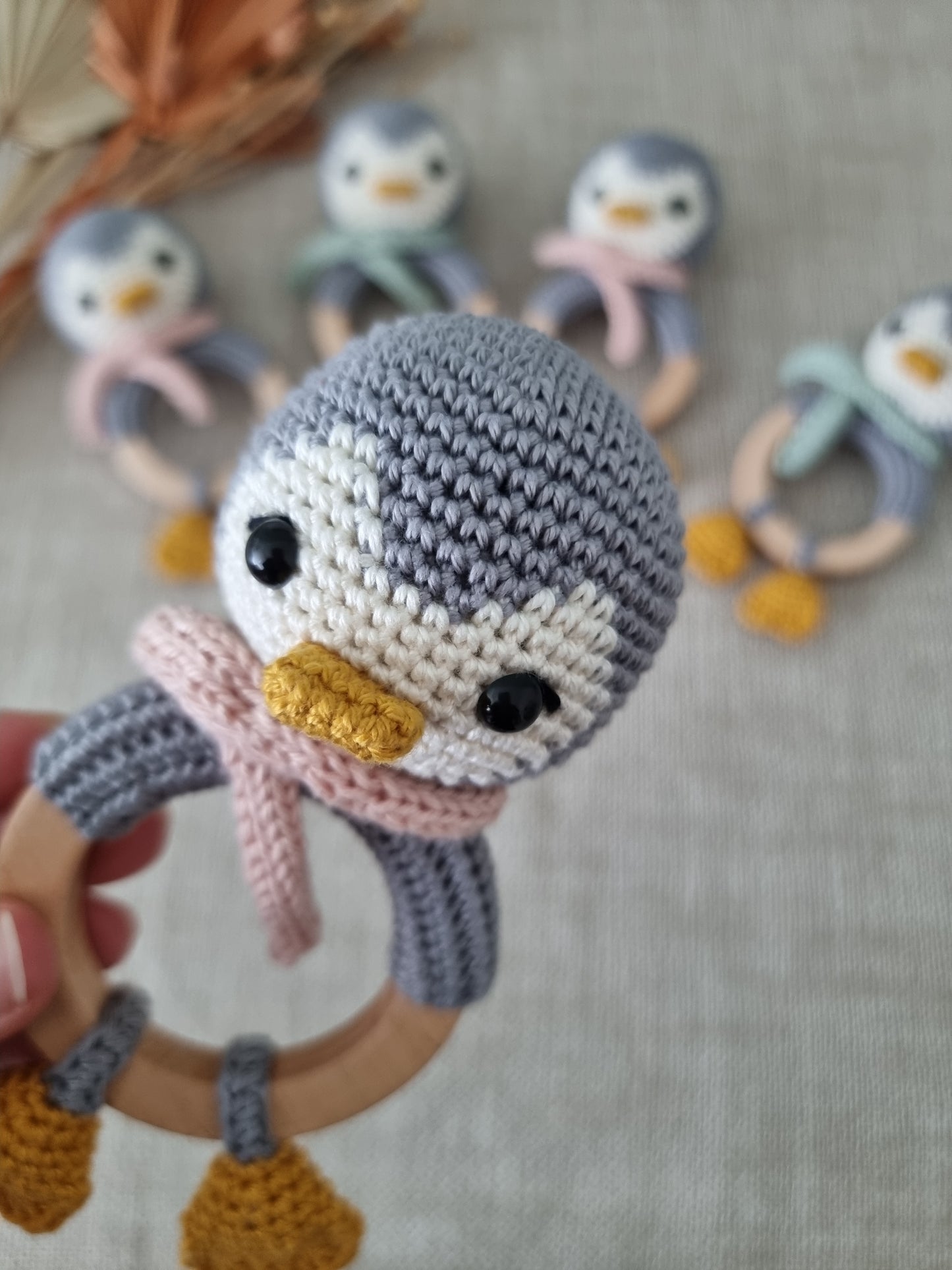 AMIGURUMI BABYRASSEL PINGUIN