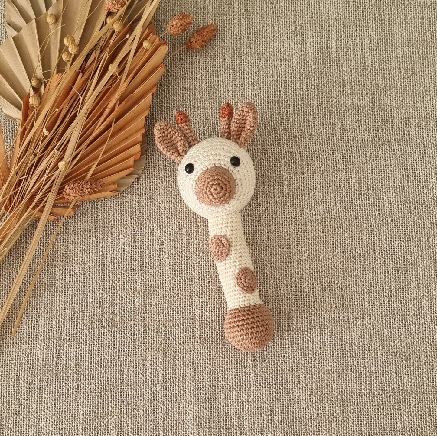 AMIGURUMI BABYRASSELN